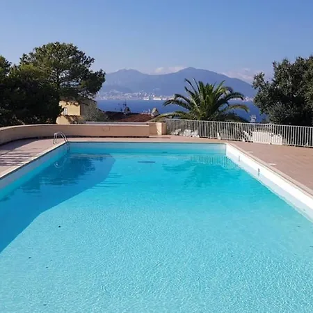 Studio Avec Vue Mer Dans La Baie D'ajaccio *